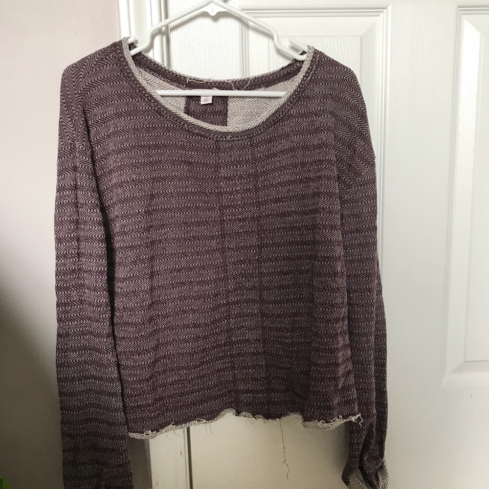 Melrose and Market maroon comfy sweater size med.